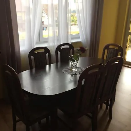 Caly Nad Jeziorem Apartment *