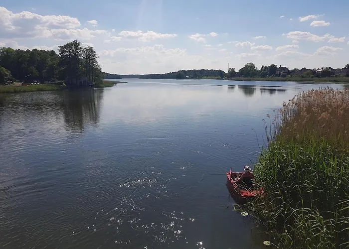 Caly Nad Jeziorem 아파트 *